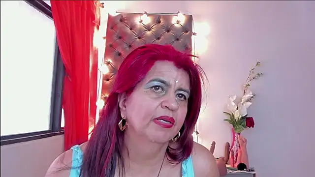 Snapshot of RoxetteMature chatting on 01/25/25, 02:36 RoxetteMature online show from 01/25/25, 02:36