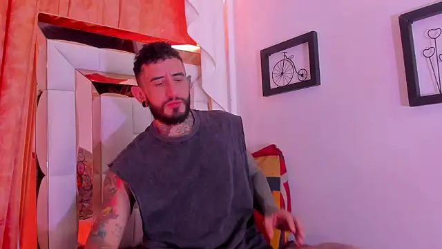 dilan scootk  online show from 03/19/26, 07:29