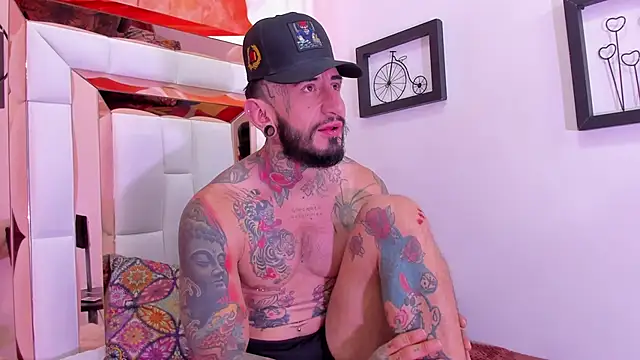 dilan scootk  online show from 04/11/26, 07:29