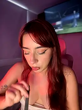 veronicaapink online show from 12/03/25, 09:24