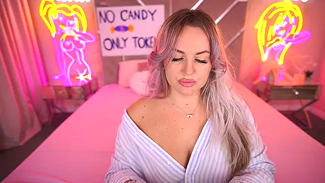 KiraCandyS online show from 10/30/25, 07:58