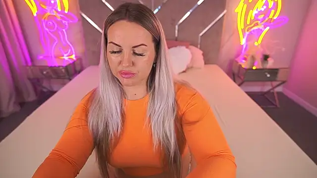 KiraCandyS online show from 11/11/25, 09:48