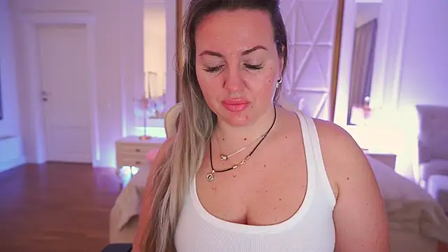 KiraCandyS online show from 02/16/26, 02:51