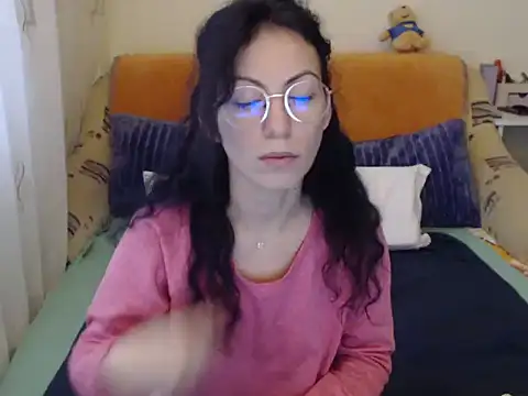 Emmatoo online show from 12/01/25, 11:59