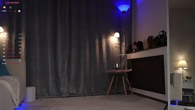 Amely Young online show from 09/15/25, 01:16