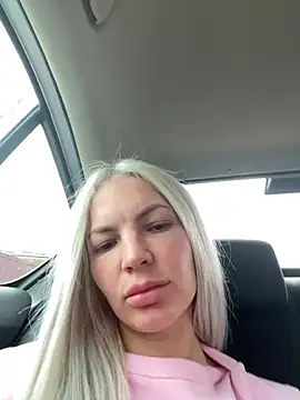 Snapshot of Jessy_Jo chatting on 04/21/26, 02:12 Jessy Jo online show from 04/21/26, 02:12
