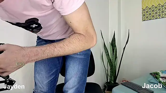 jayydenandjacob online show from 02/12/25, 07:56