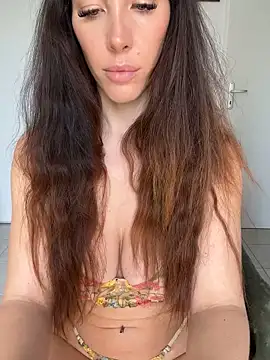 Eyline online show from 03/01/25, 01:51