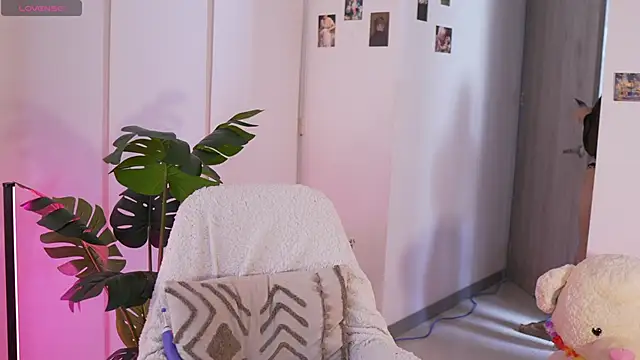 Angeeel  online show from 04/29/26, 05:30
