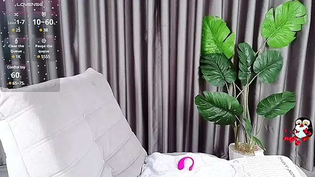 -----Sue----- online show from 03/15/25, 04:24