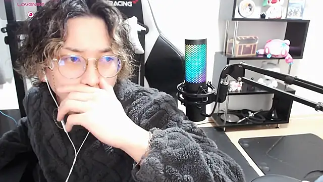 Shizukuu online show from 03/20/25, 12:22