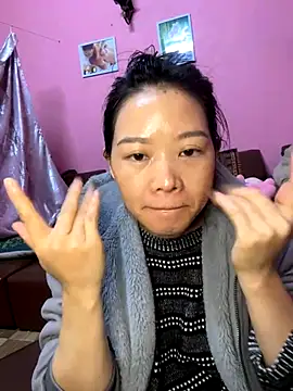 Hellen 111 online show from 12/06/24, 01:33