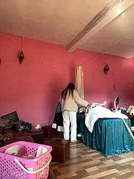 Hellen 111 online show from 01/14/25, 02:19