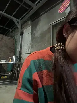 Hellen 111 online show from 01/14/25, 10:06