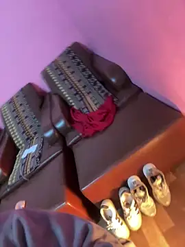 Hellen 111 online show from 02/07/25, 09:47