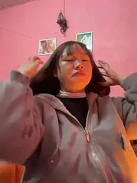 Hellen 111 online show from 02/12/25, 03:18