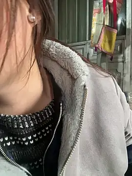 Hellen 111 online show from 02/18/25, 06:15