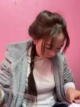 Hellen 111 online show from 02/27/25, 12:56