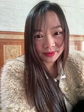 Hellen 111 online show from 12/15/25, 03:55