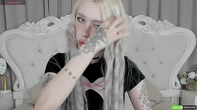 Joy Barker online show from 11/08/25, 03:18