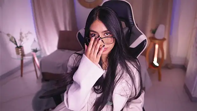 Sara albrecht online show from 02/11/25, 03:29