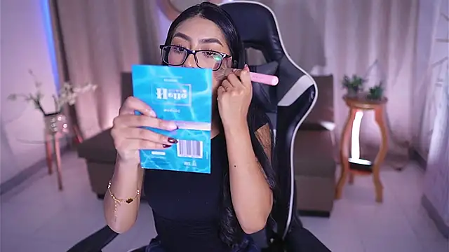 Sara albrecht online show from 02/21/25, 12:50