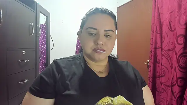 tetasgrandes karol online show from 01/21/25, 08:21