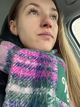 KateRedgar online show from 02/27/25, 11:31