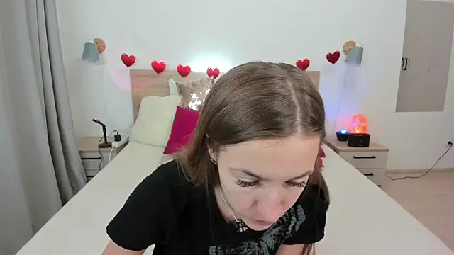 KateRedgar online show from 02/08/26, 01:47