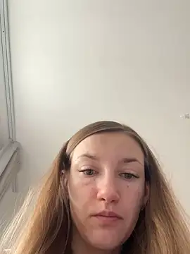 KateRedgar online show from 03/25/26, 08:42