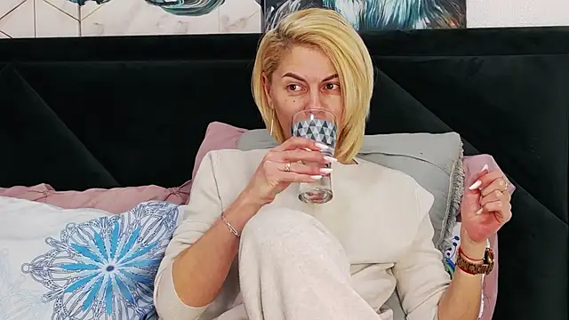 tanyagrey online show from 02/20/26, 06:59