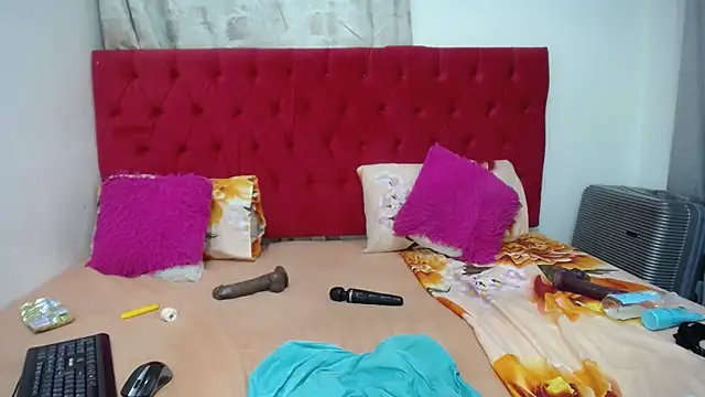 GaggingQueenxx online show from 03/19/25, 06:55