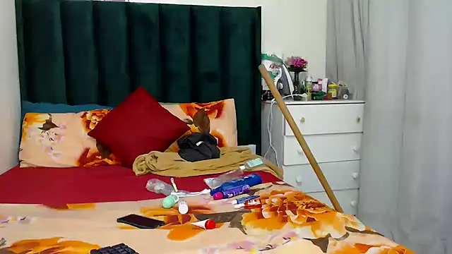 GaggingQueenxx online show from 11/26/25, 01:34