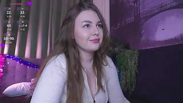 Snapshot of Mia__Peach chatting on 12/25/24, 10:27 Mia Peach online show from 12/25/24, 10:27