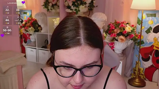 Snapshot of Mia__Peach chatting on 01/11/25, 05:18 Mia Peach online show from 01/11/25, 05:18