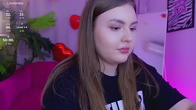 Snapshot of Mia__Peach chatting on 02/15/25, 03:42 Mia Peach online show from 02/15/25, 03:42