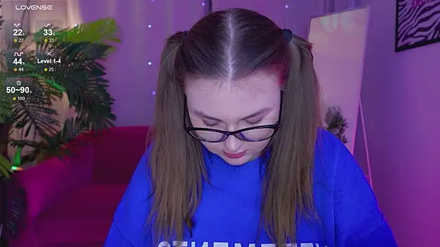 Snapshot of Mia__Peach chatting on 02/16/25, 01:58 Mia Peach online show from 02/16/25, 01:58