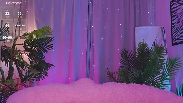 Snapshot of Mia__Peach chatting on 03/10/25, 04:49 Mia Peach online show from 03/10/25, 04:49