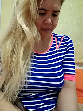 Snapshot of lamorbosa37 chatting on 12/17/24, 05:26 lamorbosa37 online show from 12/17/24, 05:26