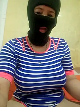 Snapshot of lamorbosa37 chatting on 01/19/25, 10:28 lamorbosa37 online show from 01/19/25, 10:28