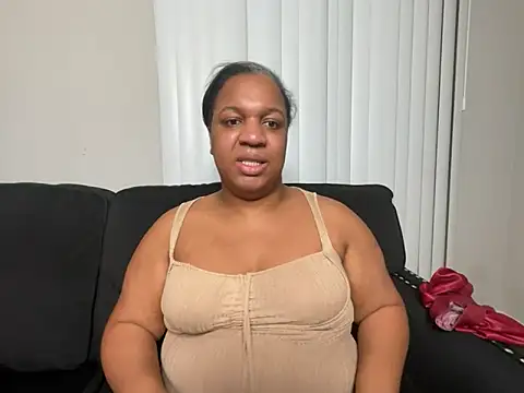 Snapshot of Badgirlbrittt chatting on 01/18/25, 12:13 Badgirlbrittt online show from 01/18/25, 12:13