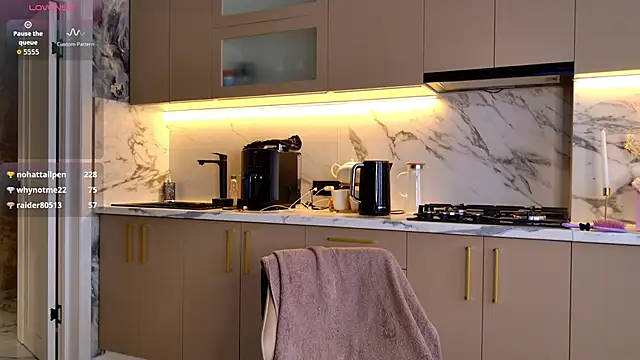 ANNA D ANGEL online show from 02/08/26, 07:56