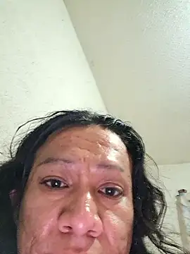 miicheele32 online show from 01/05/26, 06:33