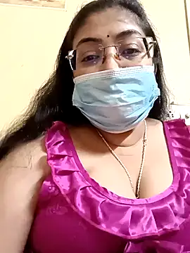 LAVERNIYA  online show from 02/16/25, 12:10