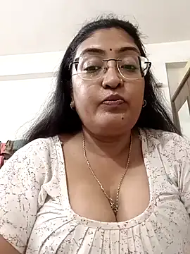 LAVERNIYA  online show from 09/26/25, 05:06