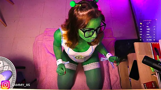 Snapshot of sammy__8 chatting on 09/22/25, 04:14 sammy 8 online show from 09/22/25, 04:14