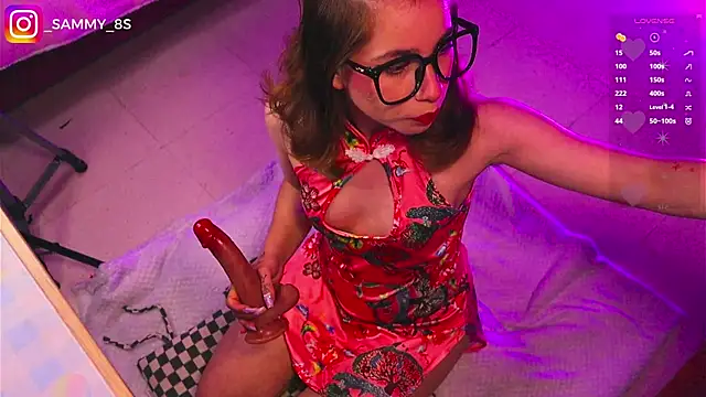 Snapshot of sammy__8 chatting on 10/05/25, 02:32 sammy 8 online show from 10/05/25, 02:32