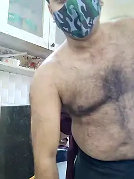 Snapshot of IND_COUPLE1 chatting on 12/15/24, 05:45 IND COUPLE1 online show from 12/15/24, 05:45