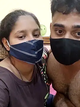 Snapshot of IND_COUPLE1 chatting on 02/16/25, 09:16 IND COUPLE1 online show from 02/16/25, 09:16