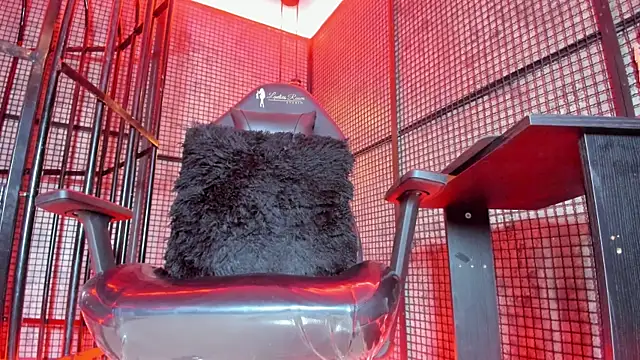 NAILAHARD online show from 11/17/25, 03:29